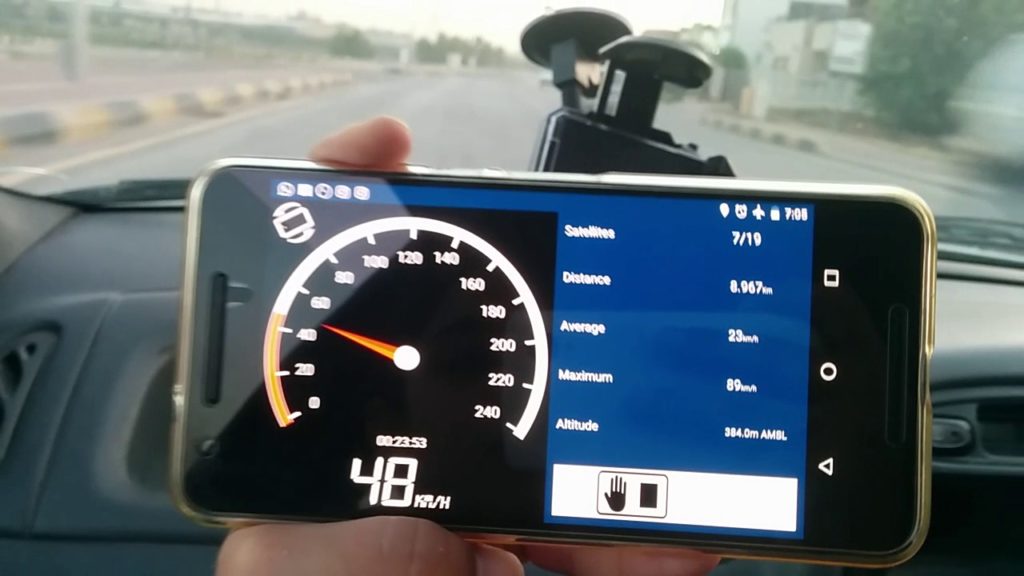 8 Free Best Speedometer Apps for Android & iPhone